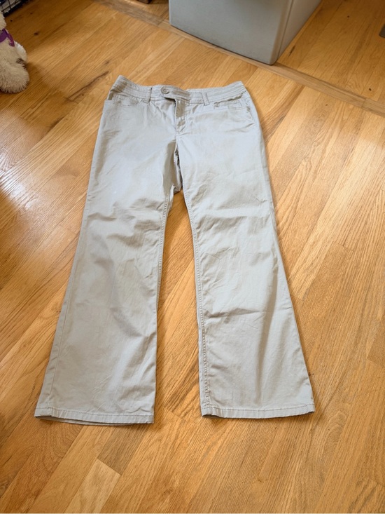 Chico's Pants - Ladies Size 1.5 Short "Chico's" Light Beige Chinos - Flared Leg GUC